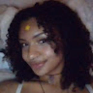 Meet your Posher, Calia